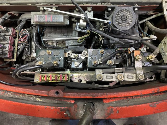 Mechanics and engine for a forklift.